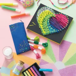 Janod Créations 3D|Sable, Paillettes, Dorure & Strass*Coffret Créatif Multiactivités Color Addict