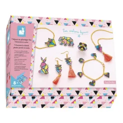 Janod Collection "Les Ateliers Bijoux" & Les Perles*Kit Créatif - Coffret 7 Bijoux en Plastique Fou Geometrix à Créer